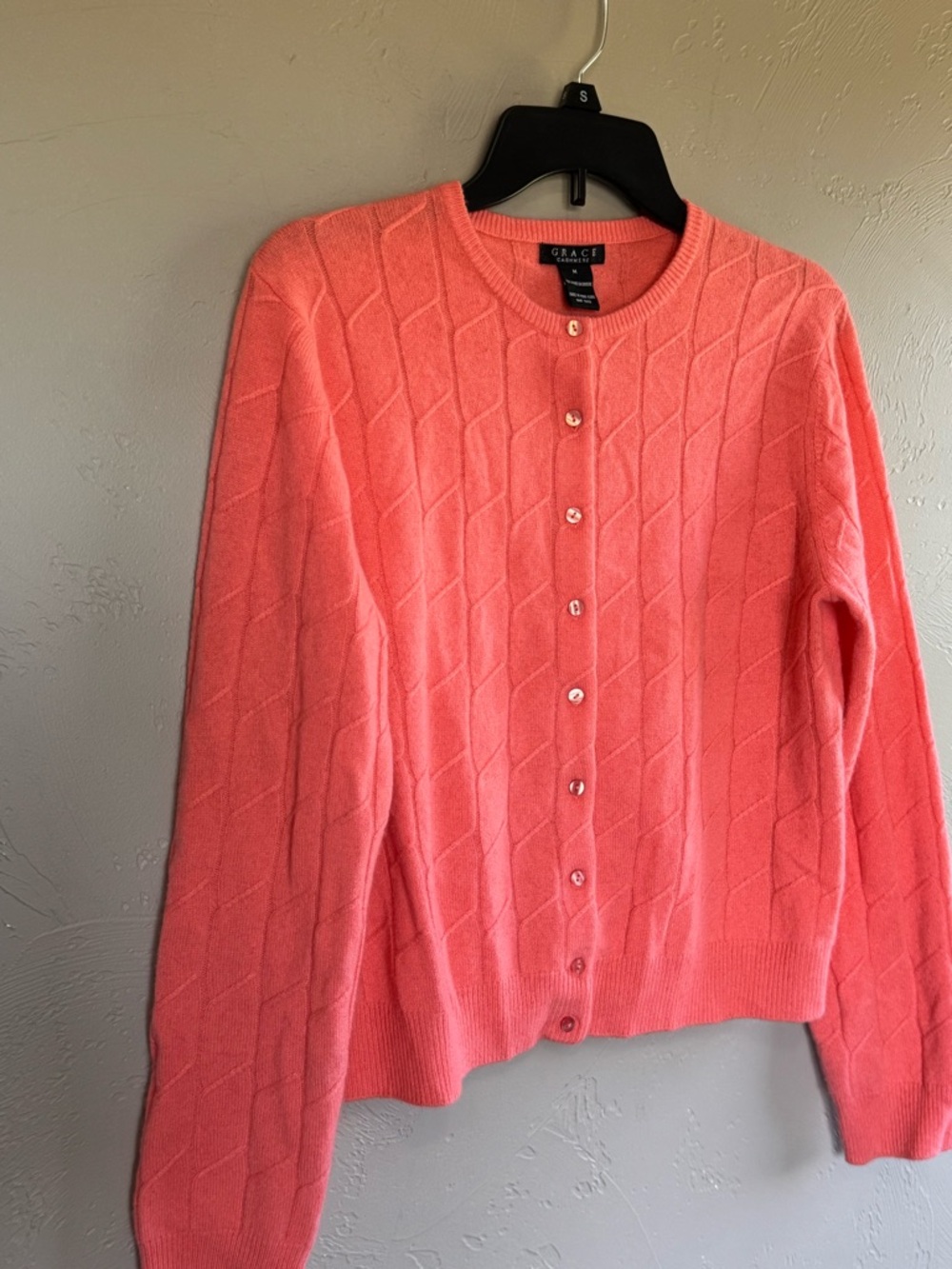 100% Cashmere Coral Crewneck Button Cardigan - Women - Picture 3 of 8